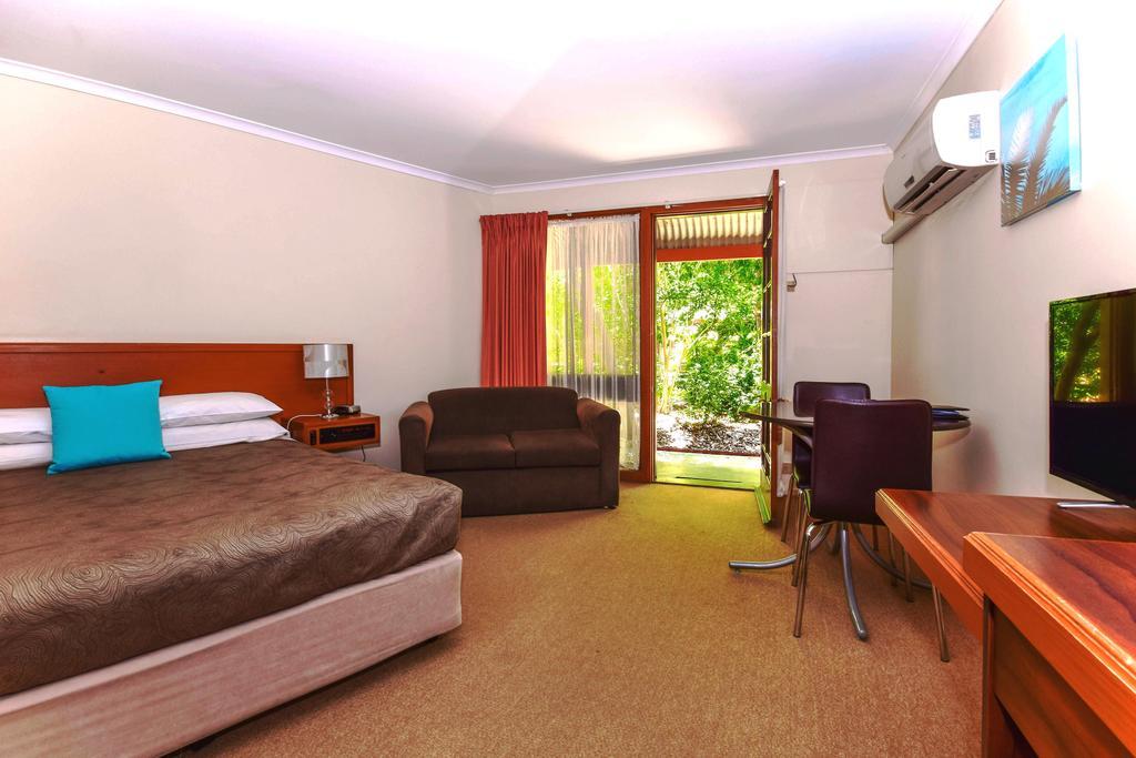 מואמה River Country Inn (Adults Only) מראה חיצוני תמונה
