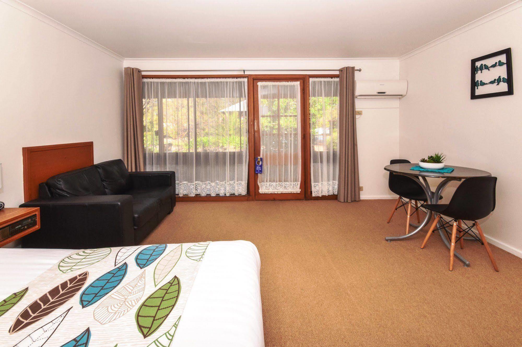 מואמה River Country Inn (Adults Only) מראה חיצוני תמונה