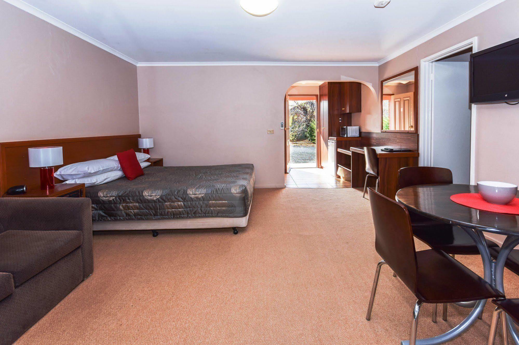 מואמה River Country Inn (Adults Only) מראה חיצוני תמונה