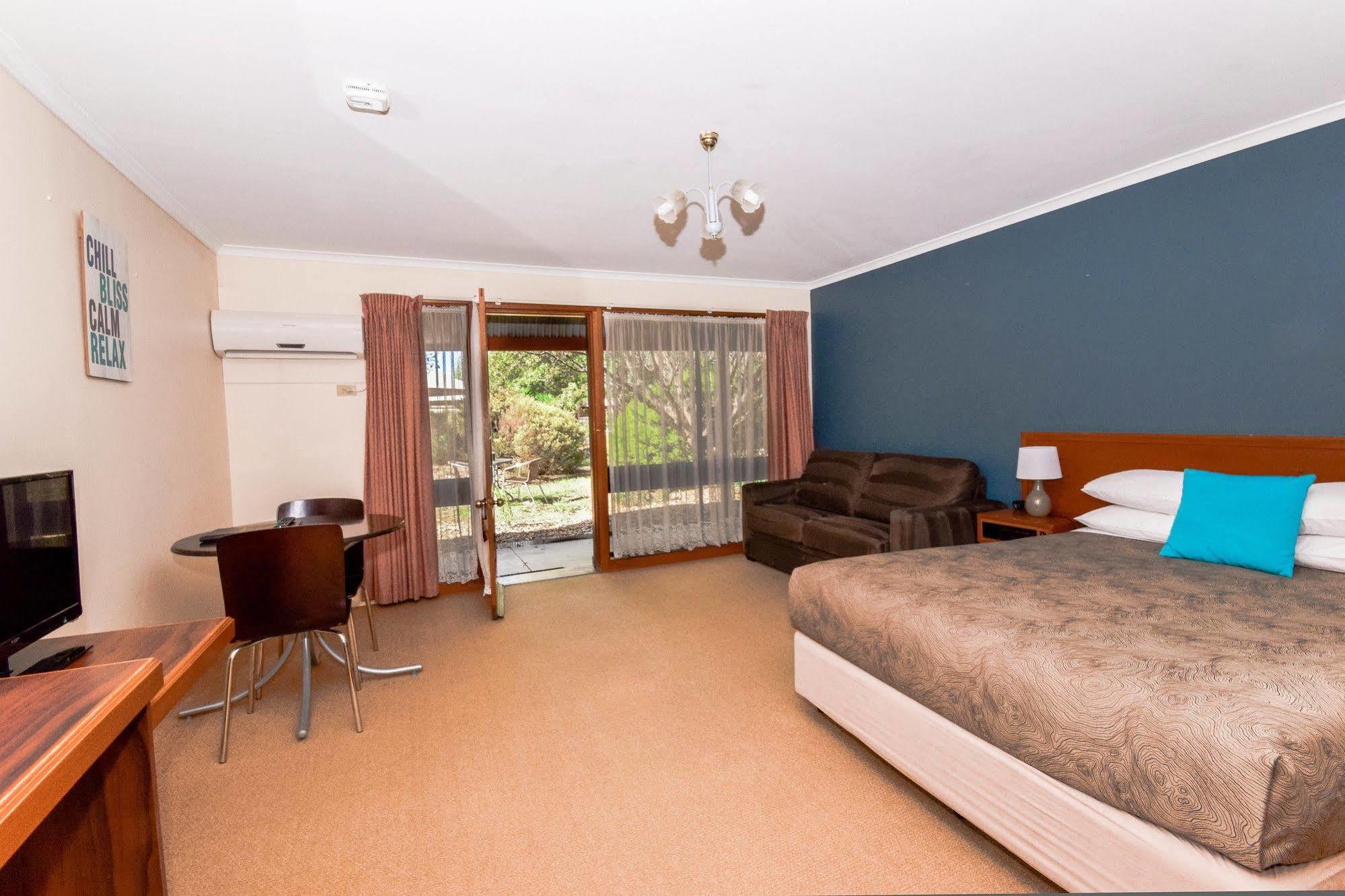 מואמה River Country Inn (Adults Only) מראה חיצוני תמונה